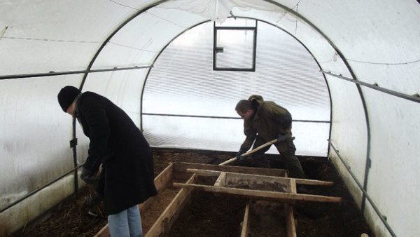 Подготовка грунта для высадки рассады