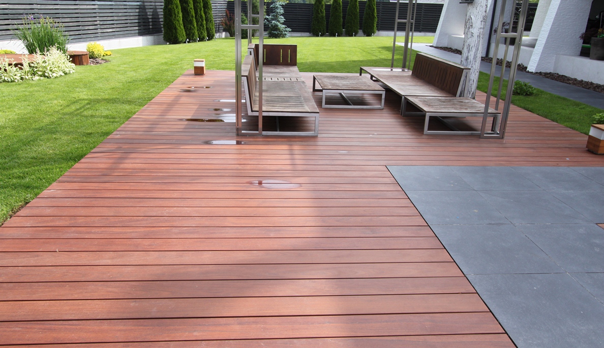 Плюсы террасы из ДПК