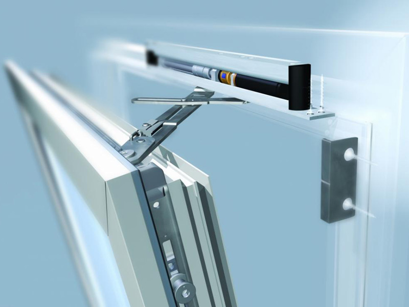 Когда стоит делать ремонт пластиковых окон