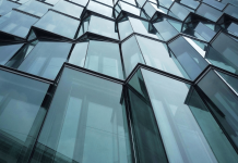 Прессованные стеклокристаллические материалы: Инновации и Применение