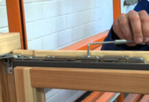 Регулировка деревянных окон: как вернуть герметичность и плавность хода створки